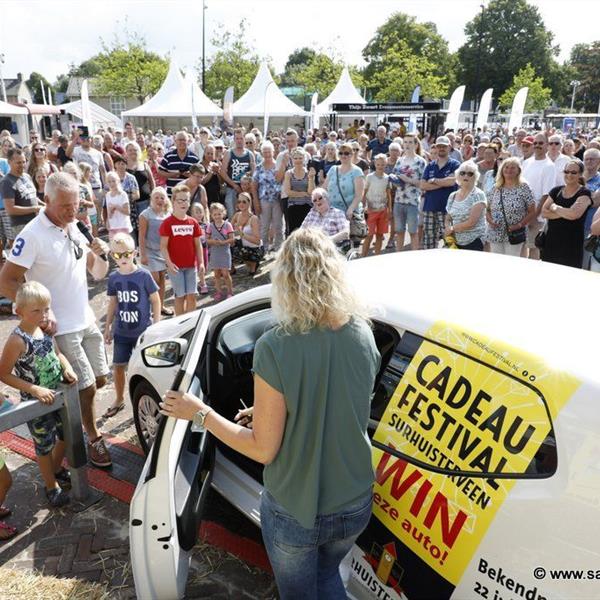 Cadeau Festival Surhuisterveen slotfeest 2017 | Wielrennen Surhuisterveen