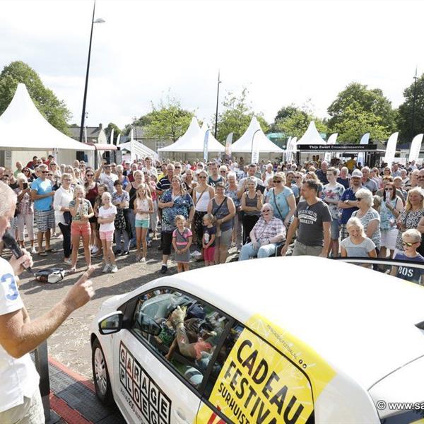 Cadeau Festival Surhuisterveen slotfeest 2017 | Wielrennen Surhuisterveen