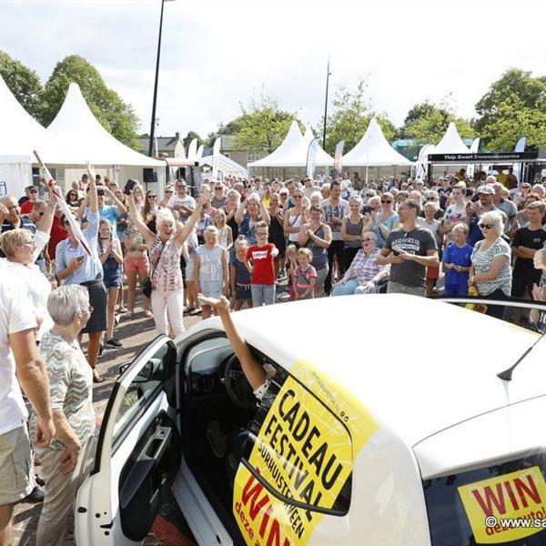 Cadeau Festival Surhuisterveen slotfeest 2017 | Wielrennen Surhuisterveen