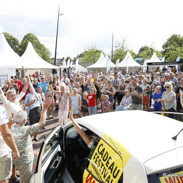 Cadeau Festival Surhuisterveen slotfeest 2017 | Wielrennen Surhuisterveen
