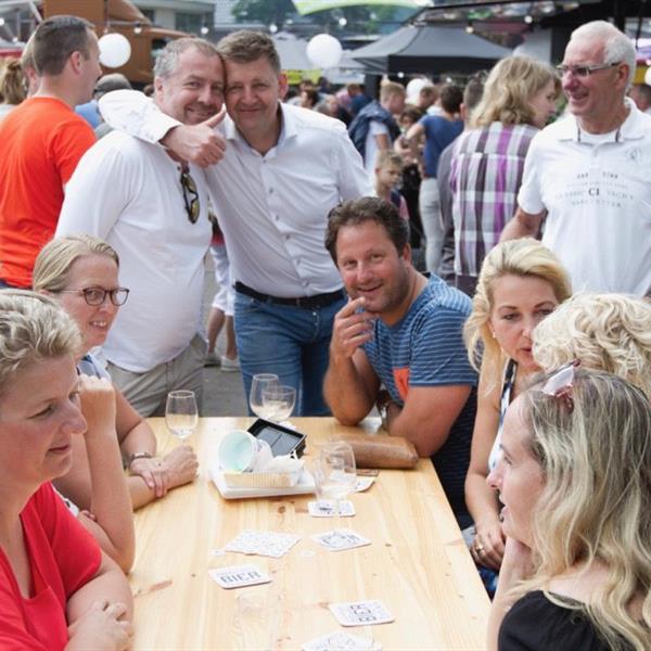 Foto's Foodfestival Surhuisterveen 2017 | Wielrennen Surhuisterveen