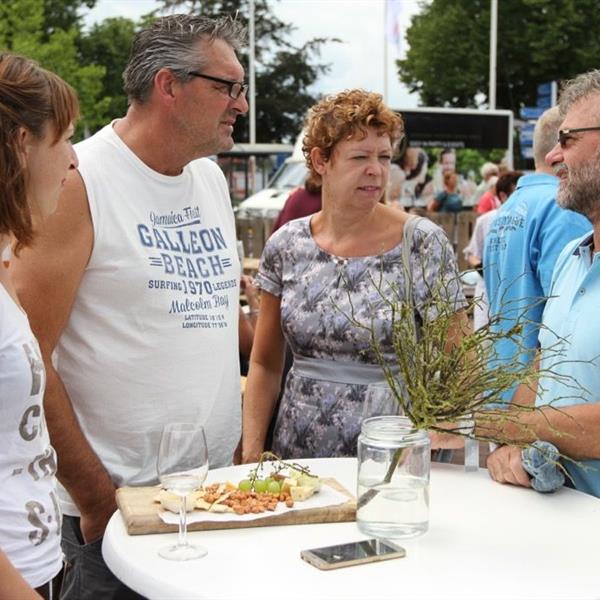 Foto's Foodfestival Surhuisterveen 2017 | Wielrennen Surhuisterveen