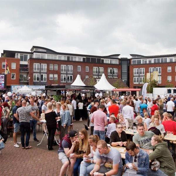 Foto's Foodfestival Surhuisterveen 2017 | Wielrennen Surhuisterveen