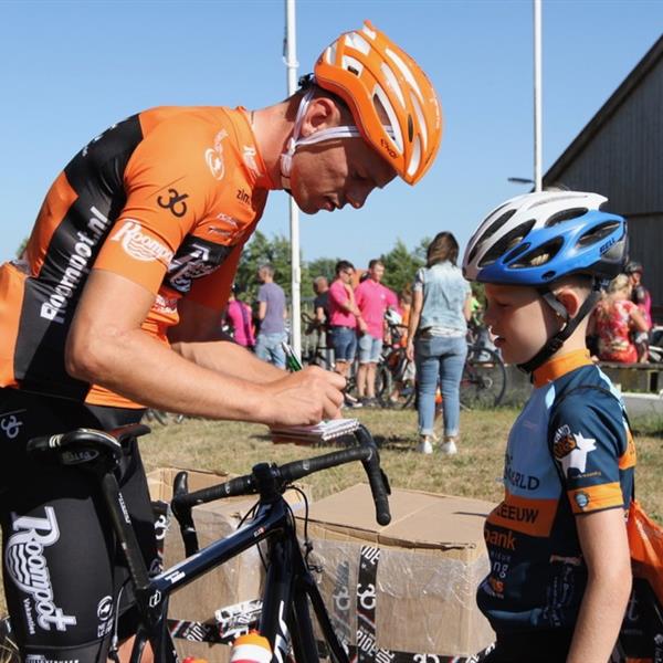 Wielerclinic voor de jeugd 31 juli 2018 (foto's Edo Werkman) | Wielrennen Surhuisterveen