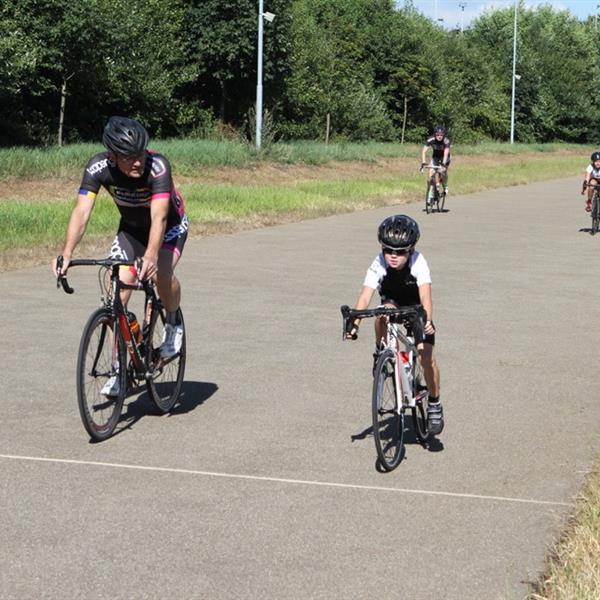 Wielerclinic voor de jeugd 31 juli 2018 (foto's Edo Werkman) | Wielrennen Surhuisterveen