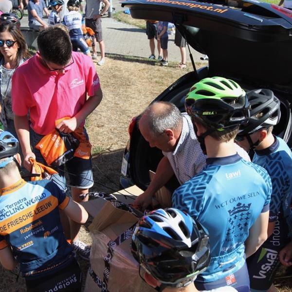 Wielerclinic voor de jeugd 31 juli 2018 (foto's Edo Werkman) | Wielrennen Surhuisterveen