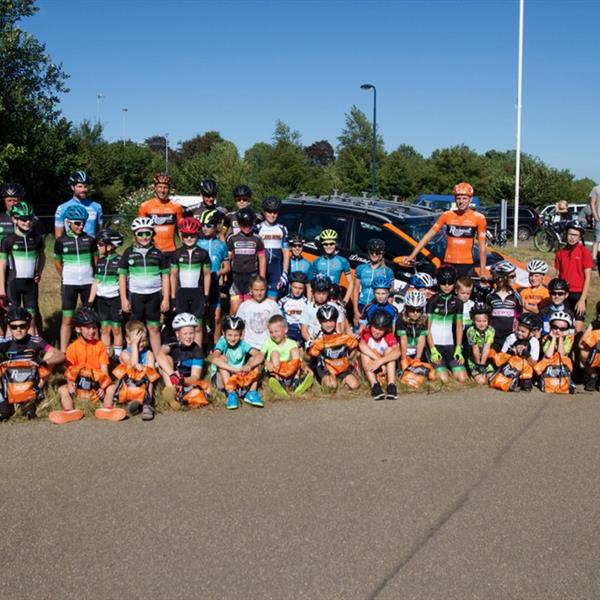 Wielerclinic voor de jeugd 31 juli 2018 (foto's Edo Werkman) | Wielrennen Surhuisterveen