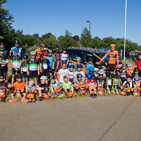 Wielerclinic voor de jeugd 31 juli 2018 (foto's Edo Werkman) | Wielrennen Surhuisterveen