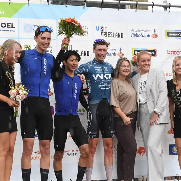 43e Profronde - Foto's Martin de Jong (www.fotopersburomartindejong.nl) | Wielrennen Surhuisterveen