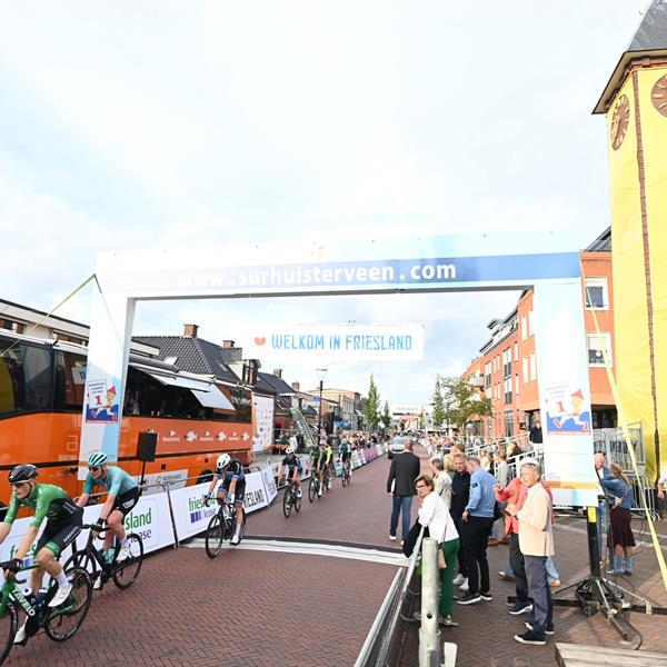 43e Profronde - Foto's Martin de Jong (www.fotopersburomartindejong.nl) | Wielrennen Surhuisterveen