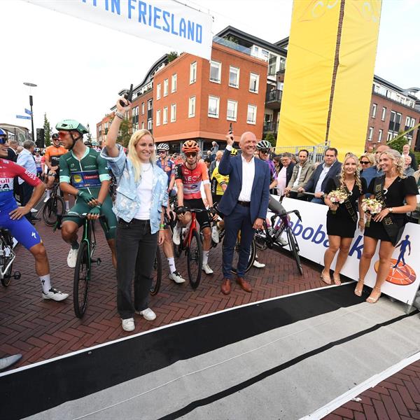 43e Profronde - Foto's Martin de Jong (www.fotopersburomartindejong.nl) | Wielrennen Surhuisterveen