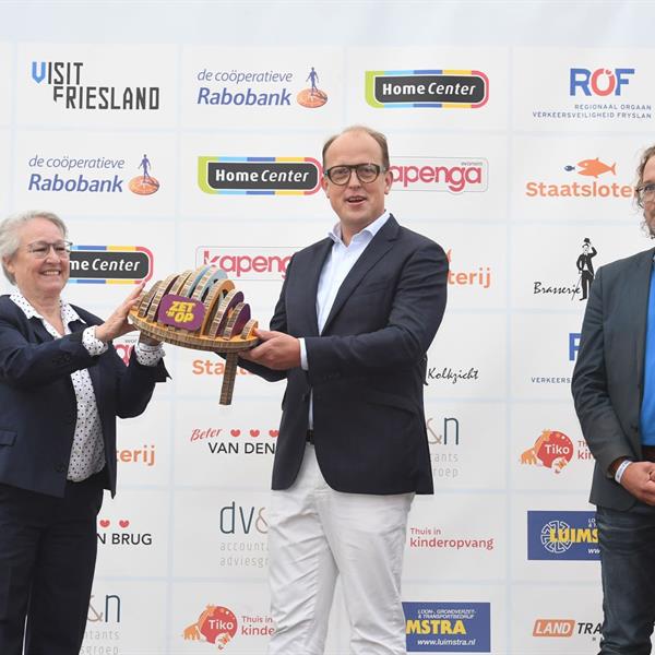 43e Profronde - Foto's Martin de Jong (www.fotopersburomartindejong.nl) | Wielrennen Surhuisterveen