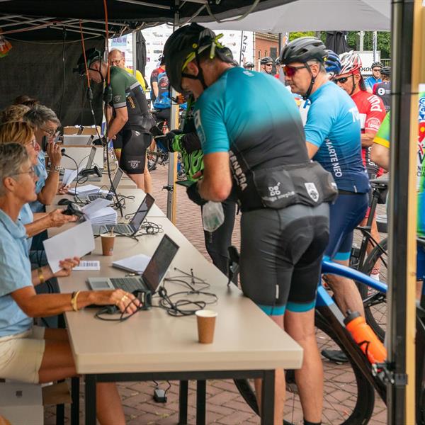 20e Pieter Weening Classic 2025 (foto's Orange Pictures, André Weening) | Wielrennen Surhuisterveen