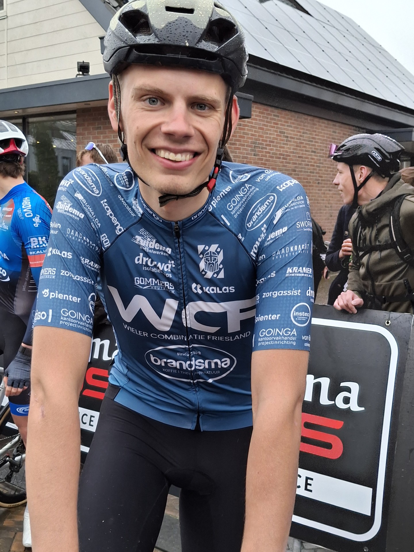 De weekendkoers –  Mike Dogterom stopt per direct; Stijn Sloot wint tijdrit in Toekomstcup; Daan Dijkman wint Luik-Bastenaken-Luik 