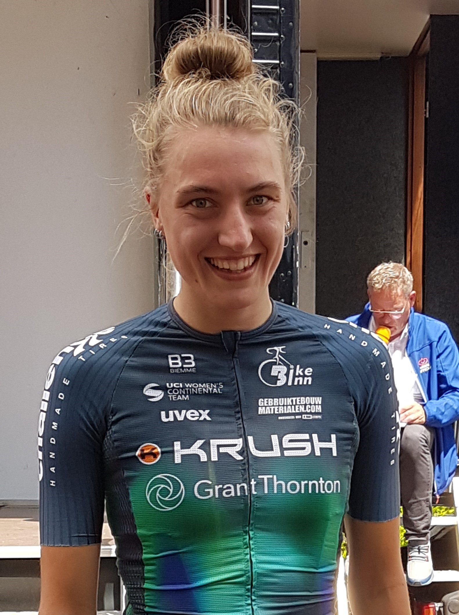 Demi Vollering wint Tour de France Femmes; groen voor Wiebes en bolletjestrui voor Pieterse
