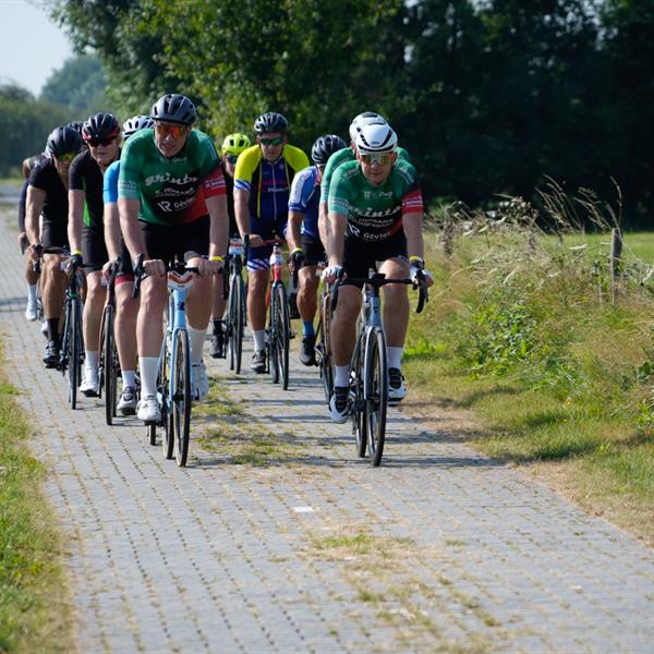 21e Pieter Weening Classic 2026 | Wielrennen Surhuisterveen
