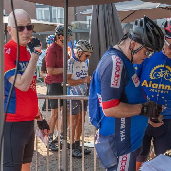 21e Pieter Weening Classic 2026 | Wielrennen Surhuisterveen