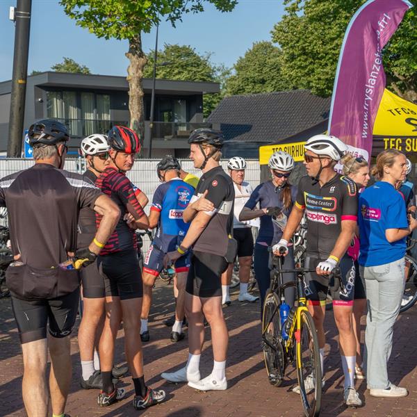 21e Pieter Weening Classic 2026 | Wielrennen Surhuisterveen
