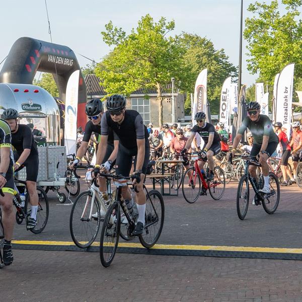 21e Pieter Weening Classic 2026 | Wielrennen Surhuisterveen