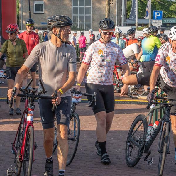21e Pieter Weening Classic 2026 | Wielrennen Surhuisterveen