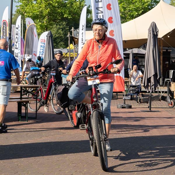 21e Pieter Weening Classic 2026 | Wielrennen Surhuisterveen
