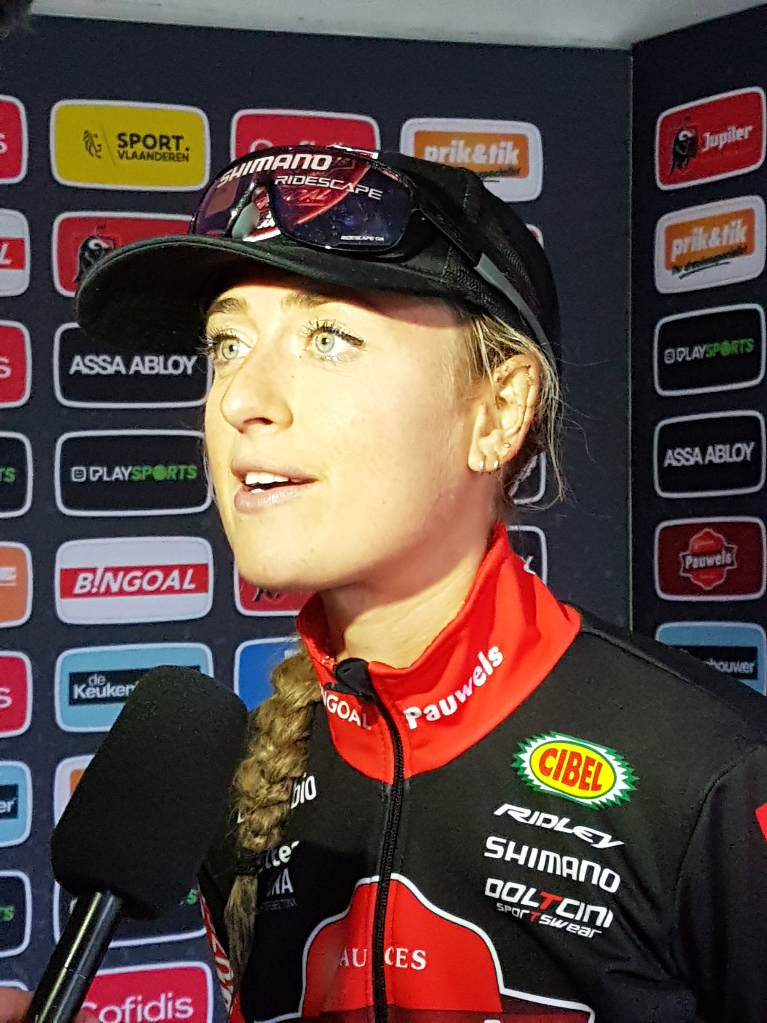  VELDRIJDEN/CYCLO CROSS - Denise Betsema 2e in Kleeberg Cross in Mechelen