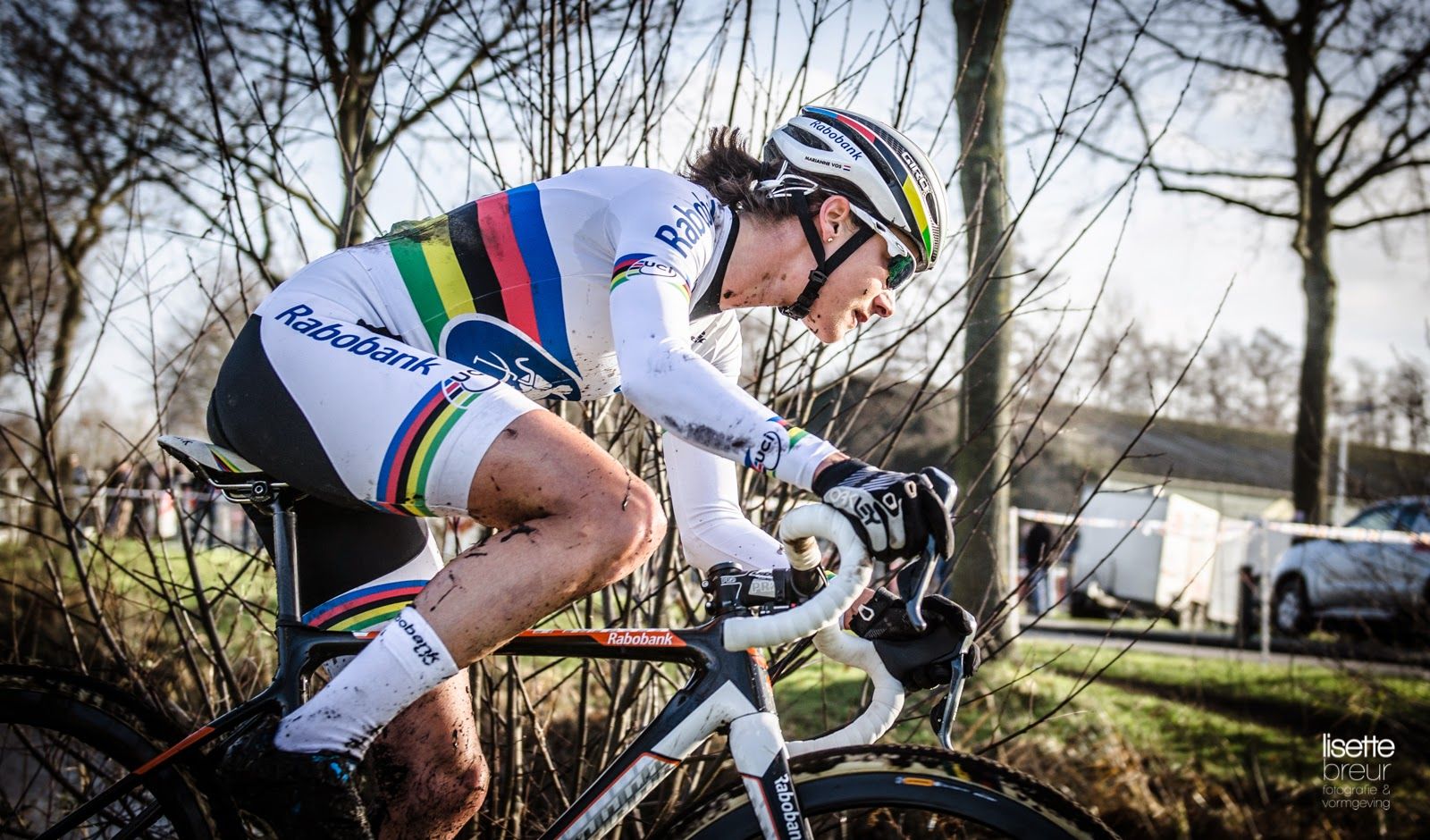 Marianne Vos wint WK gravel; Magnus Bak Klaris won WK elite-mannen