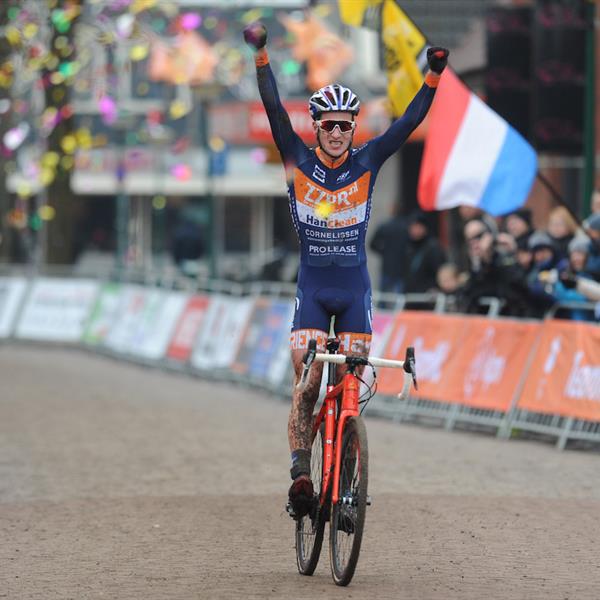 NK Veldrijden 14 januari 2018 | Wielrennen Surhuisterveen