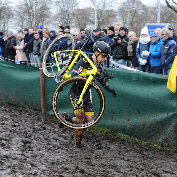 NK Veldrijden 14 januari 2018 | Wielrennen Surhuisterveen
