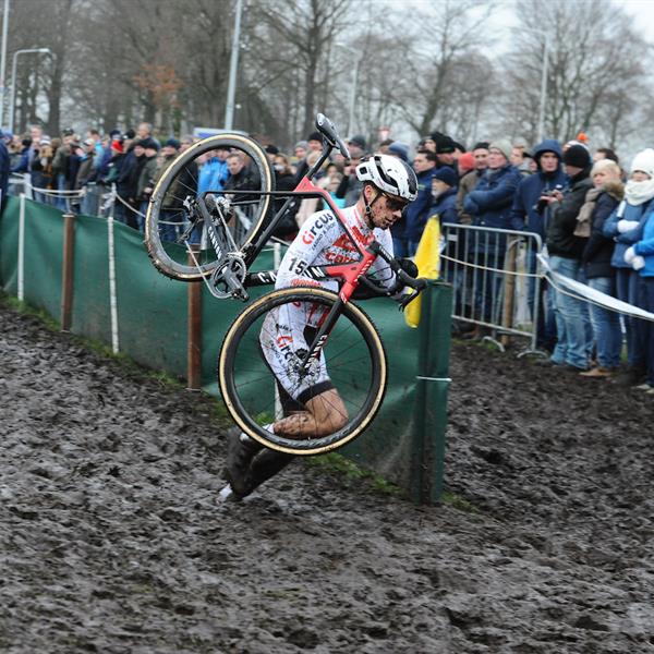 NK Veldrijden 14 januari 2018 | Wielrennen Surhuisterveen