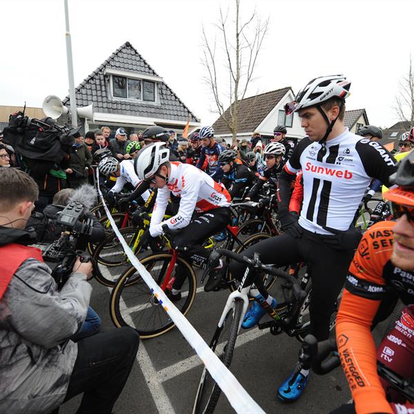 NK Veldrijden 14 januari 2018 | Wielrennen Surhuisterveen