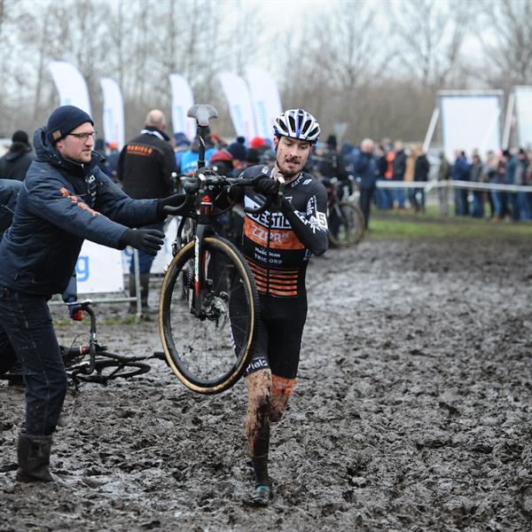 NK Veldrijden 14 januari 2018 | Wielrennen Surhuisterveen