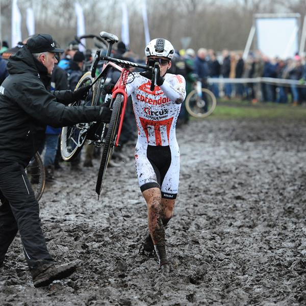 NK Veldrijden 14 januari 2018 | Wielrennen Surhuisterveen