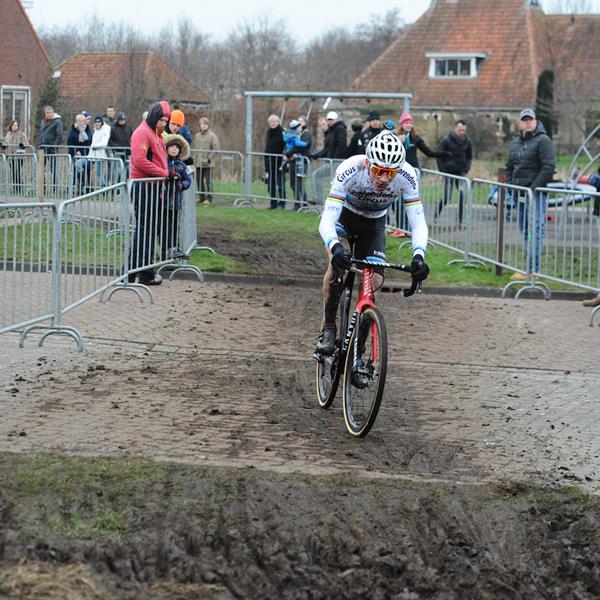 NK Veldrijden 14 januari 2018 | Wielrennen Surhuisterveen