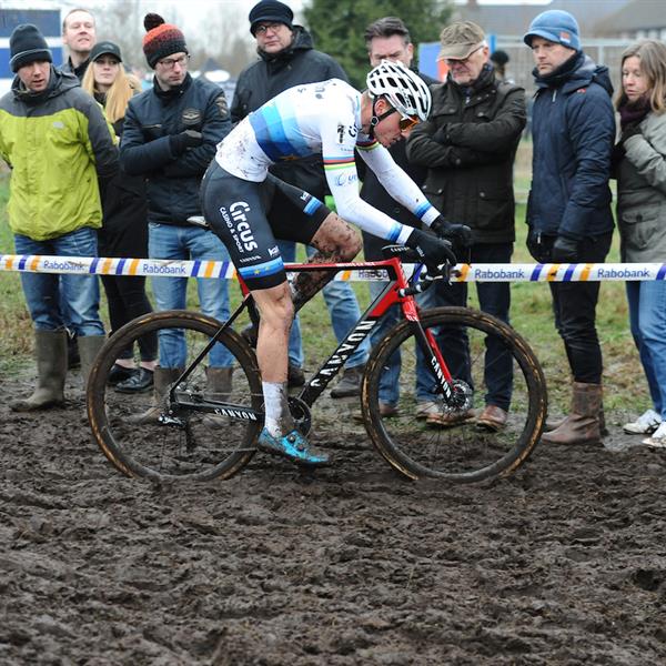 NK Veldrijden 14 januari 2018 | Wielrennen Surhuisterveen