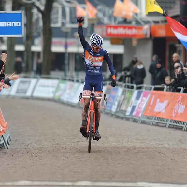 NK Veldrijden 14 januari 2018 | Wielrennen Surhuisterveen