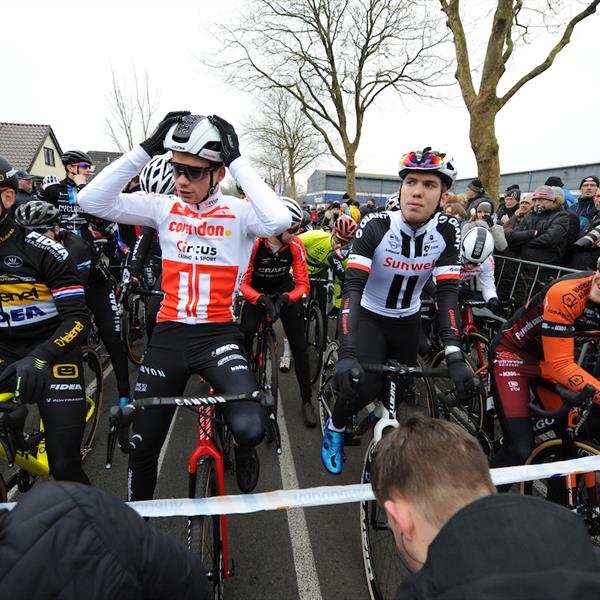 NK Veldrijden 14 januari 2018 | Wielrennen Surhuisterveen