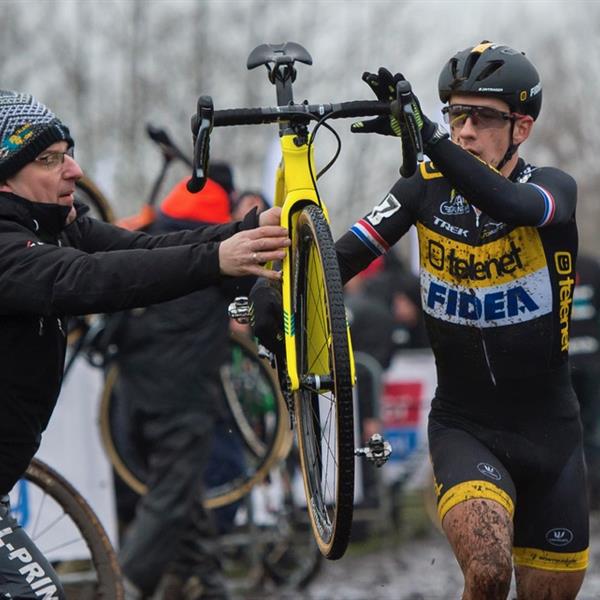 NK Veldrijden 13 en 14 januari 2018 | Wielrennen Surhuisterveen