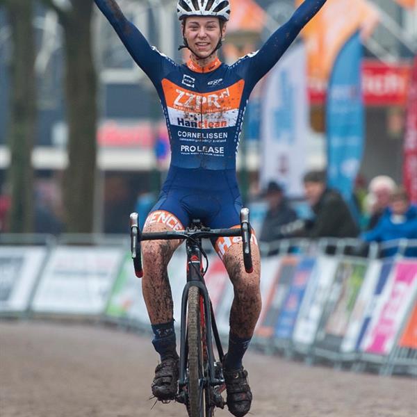 NK Veldrijden 13 en 14 januari 2018 | Wielrennen Surhuisterveen