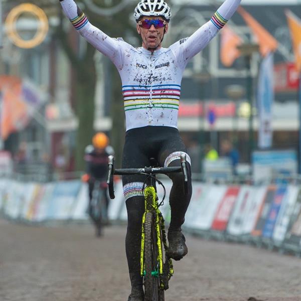 NK Veldrijden 13 en 14 januari 2018 | Wielrennen Surhuisterveen