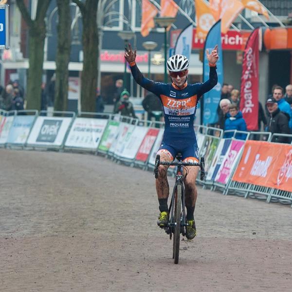 NK Veldrijden 13 en 14 januari 2018 | Wielrennen Surhuisterveen