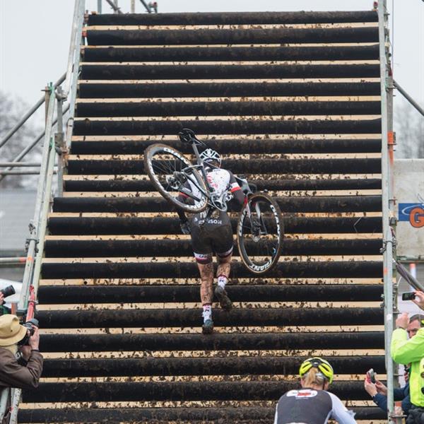 NK Veldrijden 13 en 14 januari 2018 | Wielrennen Surhuisterveen