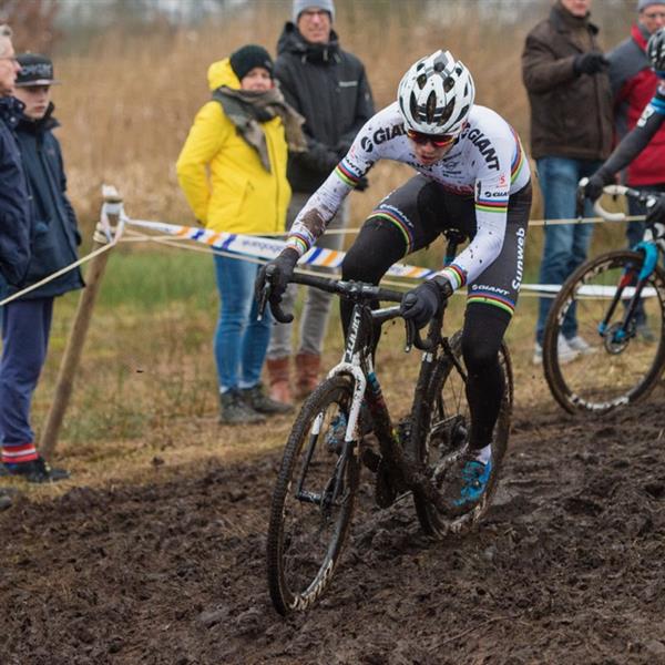NK Veldrijden 13 en 14 januari 2018 | Wielrennen Surhuisterveen