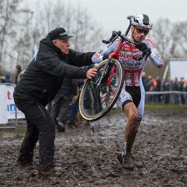 NK Veldrijden 13 en 14 januari 2018 | Wielrennen Surhuisterveen